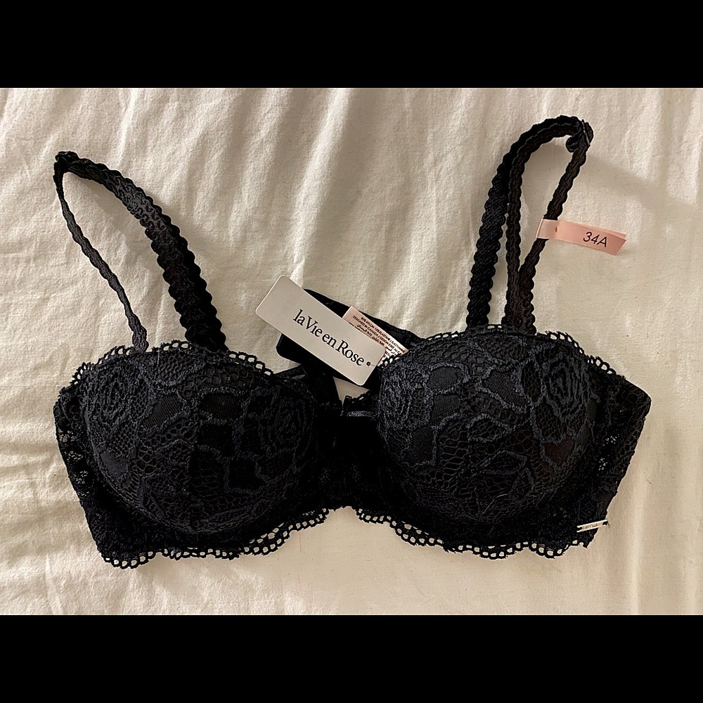 La Vie en Rose black lace bra